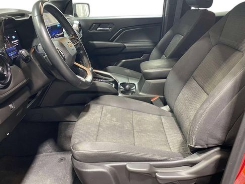 Used 2024 Chevrolet Colorado LT w/ LT Convenience Package RWD image 17
