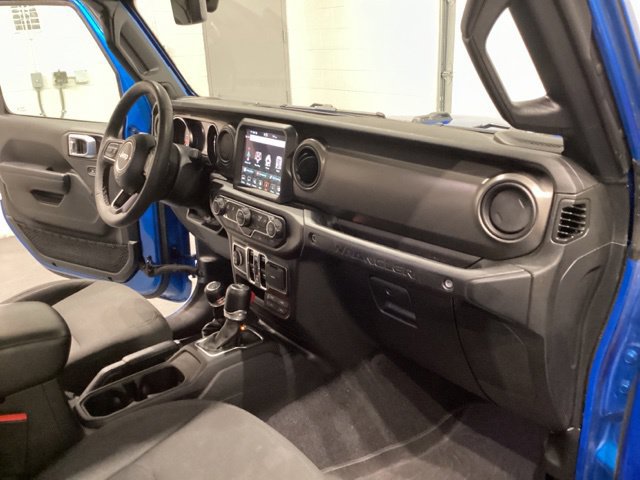 Used 2023 Jeep Wrangler Unlimited Sport AWD/4WD image 18
