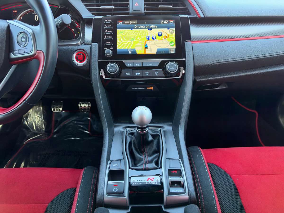 Used 2019 Honda Civic Type R image 18