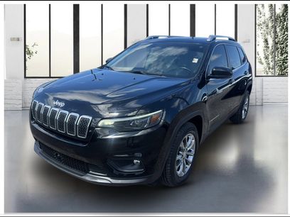 Used 2021 Jeep Cherokee Latitude Plus w/ Sun & Sound Group