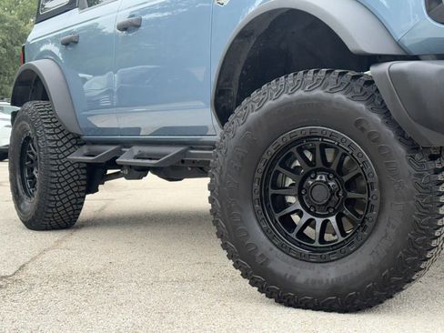 Used 2023 Ford Bronco Wildtrak AWD/4WD image 2