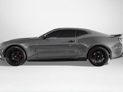 Used 2016 Chevrolet Camaro SS image 9