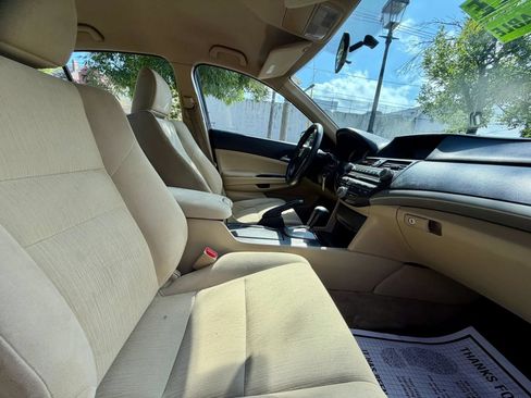 Used 2011 Honda Accord LX image 15