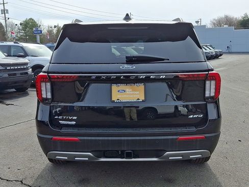 Certified 2025 Ford Explorer Active w/ Active Comfort Package AWD/4WD image 6