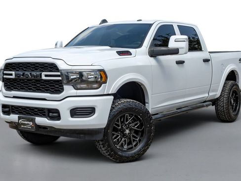 Used 2023 RAM 2500 Tradesman AWD/4WD image 5