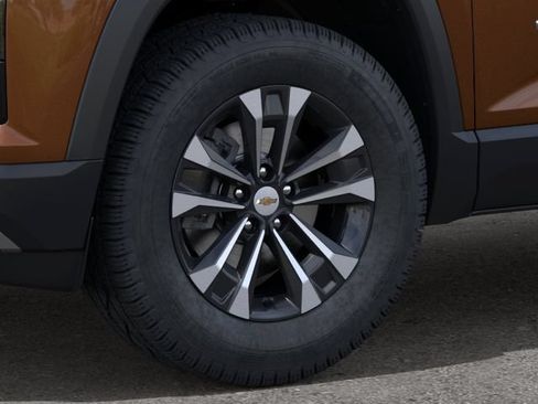New 2027 Chevrolet Equinox LT w/ Convenience Package II FWD image 9