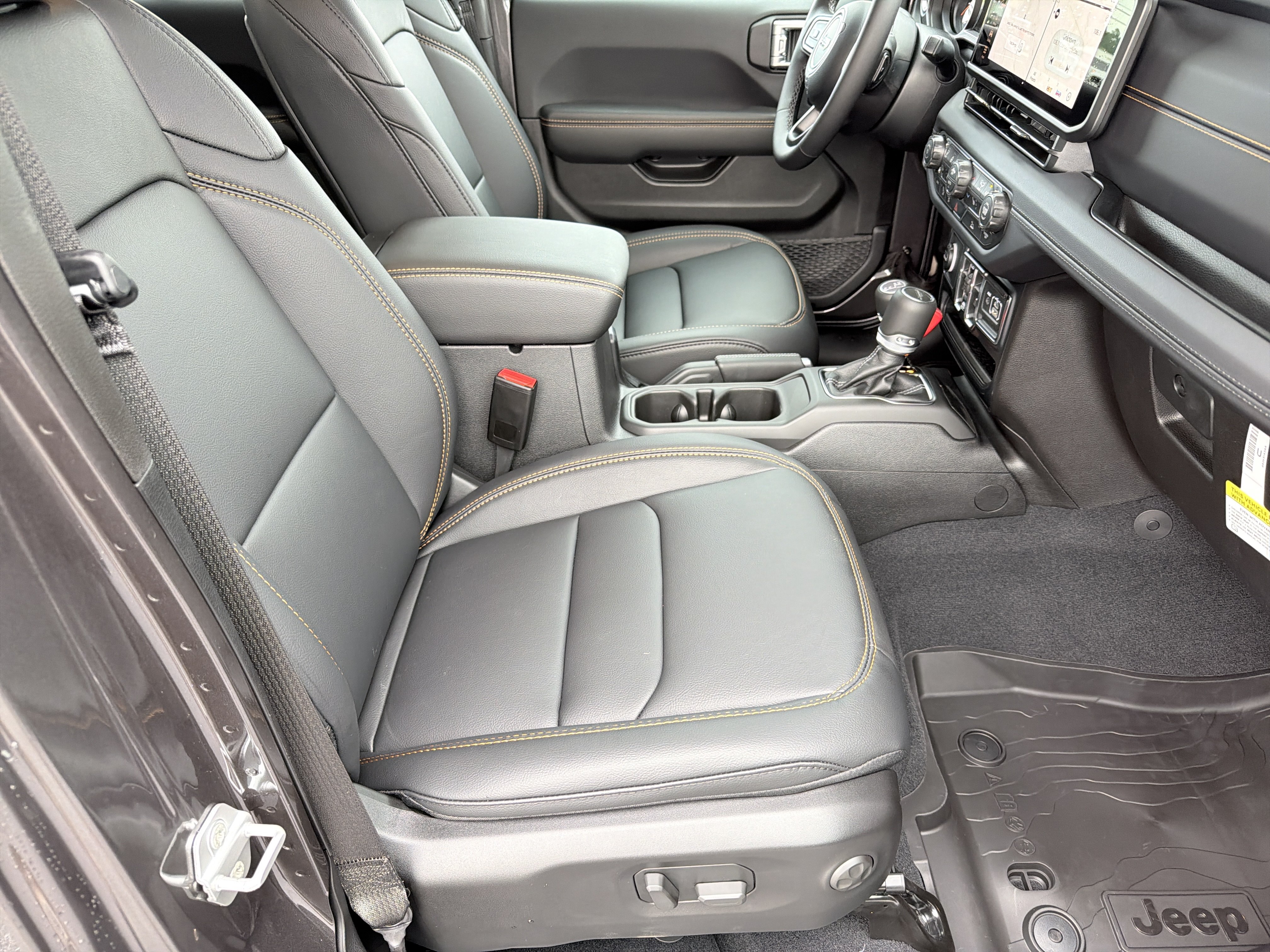 New 2026 Jeep Gladiator Sport AWD/4WD image 12