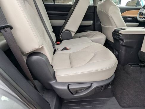 Used 2024 Toyota Grand Highlander Limited image 24