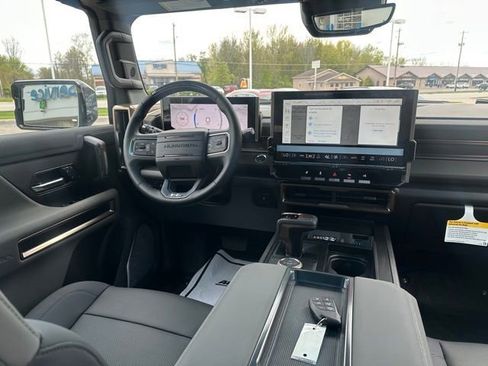 New 2025 GMC Hummer EV 2X w/ LPO, Dark Essentials Package image 16