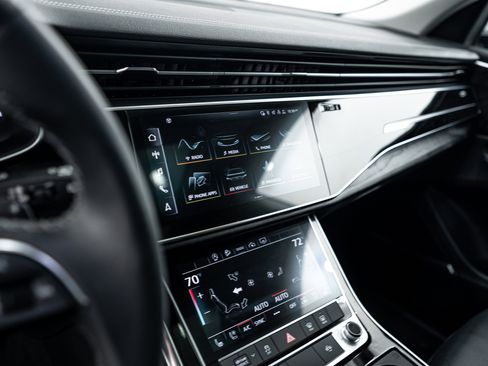 Certified 2023 Audi Q8 Premium Plus w/ Premium Plus Package AWD/4WD image 13