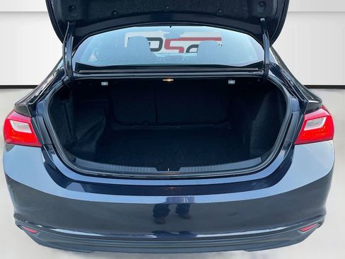 Used 2023 Chevrolet Malibu LT image 25