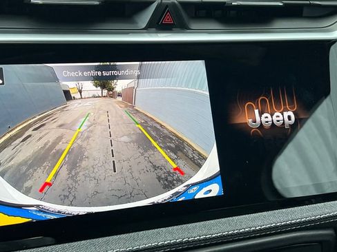 New 2026 Jeep Cherokee Laredo image 19