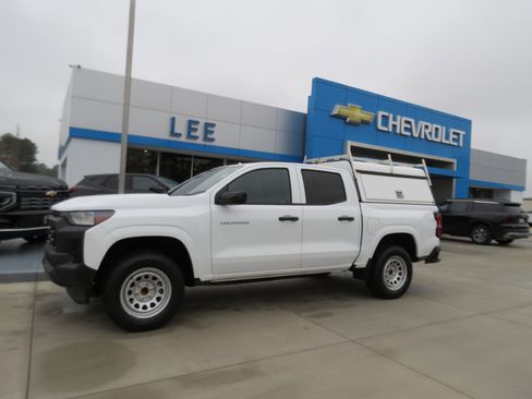 Used 2024 Chevrolet Colorado W/T w/ Safety Package image 1