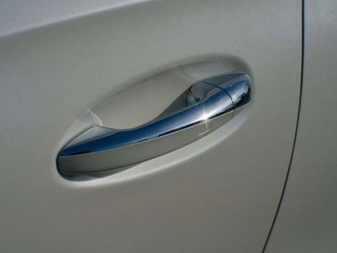 Used 2022 Mercedes-Benz GLS 450 4MATIC image 11