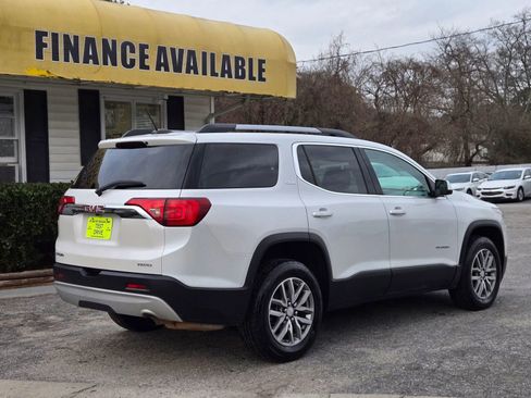 Used 2018 GMC Acadia SLE image 3