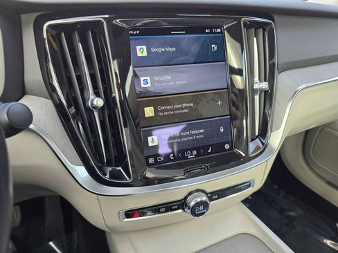 Used 2024 Volvo S60 B5 Plus image 27