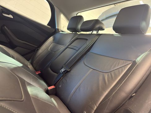 Used 2016 Ford Focus Titanium FWD image 30