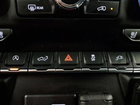 Used 2021 GMC Sierra 1500 SLT RWD image 23