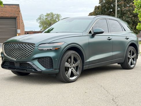 Used 2024 Genesis GV70 2.5T w/ Sport Prestige Package AWD/4WD image 2