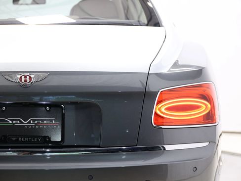 Used 2018 Bentley Flying Spur V8 AWD/4WD image 66