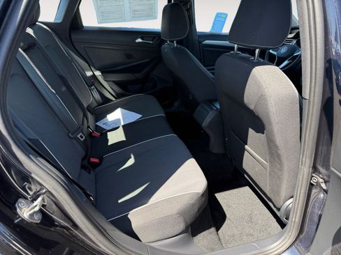Certified 2025 Volkswagen Jetta Sport FWD image 18