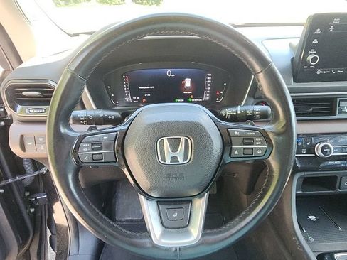 Used 2024 Honda Pilot Elite image 18