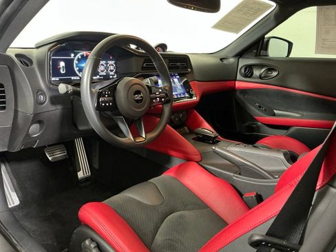 Used 2024 Nissan Z Performance w/ Floor Mat Package RWD image 22