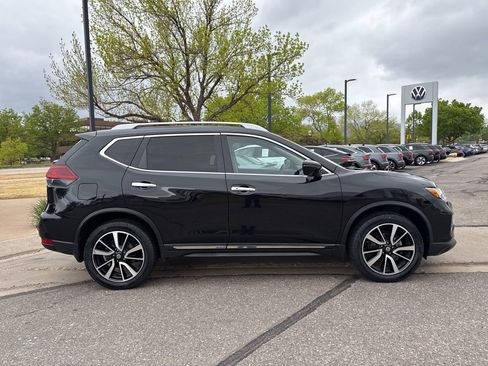 Used 2019 Nissan Rogue SL w/ Premium Package AWD/4WD image 6