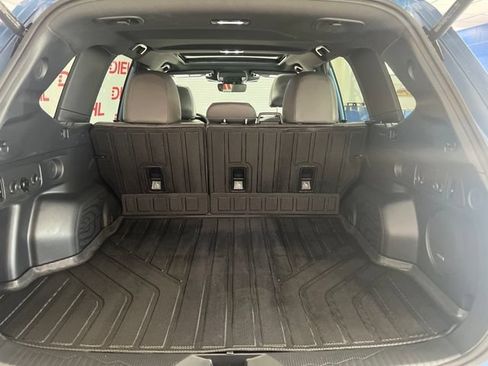Used 2025 Subaru Forester Limited w/ Popular Package #1 AWD/4WD image 8
