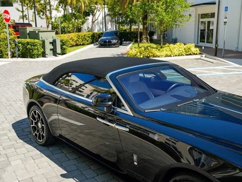 Used 2018 Rolls-Royce Dawn image 47