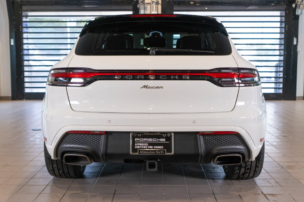 Certified 2023 Porsche Macan AWD/4WD image 9