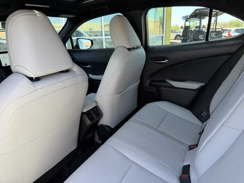 Used 2024 Lexus UX 250h FWD image 30