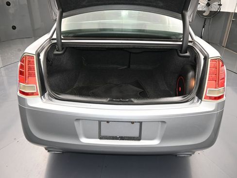 Used 2014 Chrysler 300 S image 35