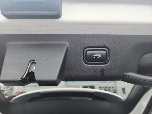 Used 2023 Hyundai Tucson SEL FWD image 16