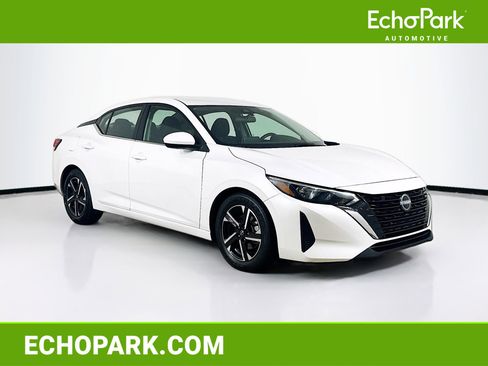 Used 2025 Nissan Sentra SV FWD image 1