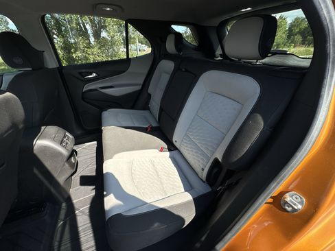 Used 2018 Chevrolet Equinox LS image 22