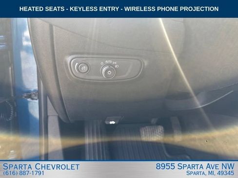 Used 2019 Chevrolet Equinox LT AWD/4WD image 16
