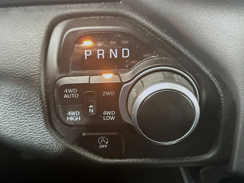 Used 2022 RAM 1500 Big Horn AWD/4WD image 25