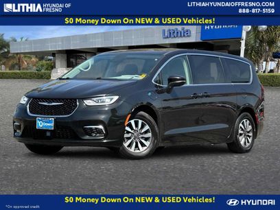 Used 2023 Chrysler Pacifica Touring-L