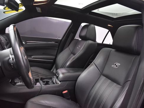 Used 2018 Chrysler 300 S w/ 300S Premium Group AWD/4WD image 25