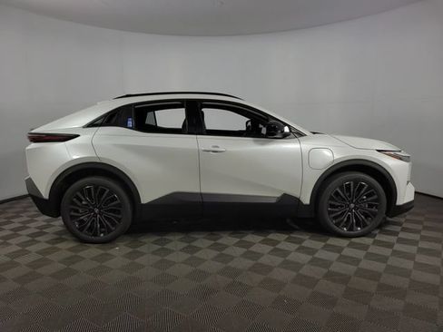 New 2026 Toyota C-HR AWD/4WD image 8