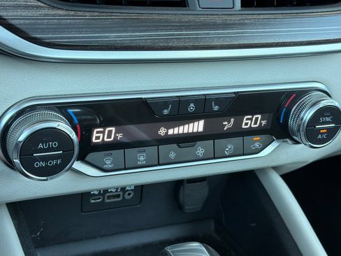Used 2019 Nissan Altima 2.5 Platinum FWD image 19
