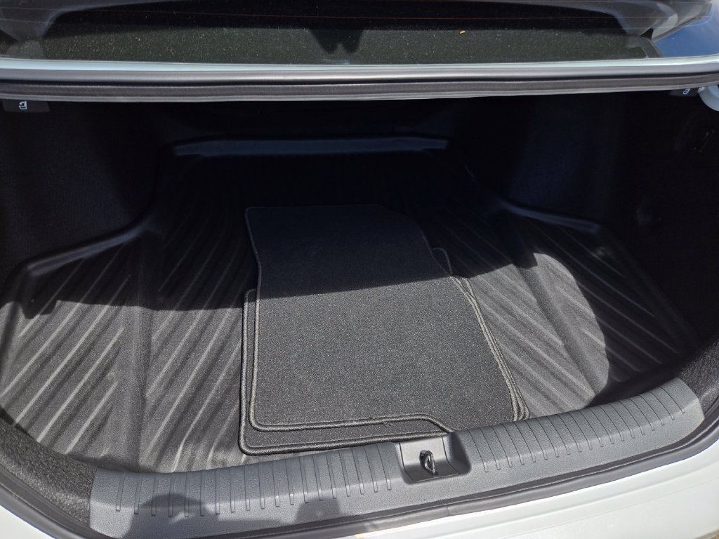 Used 2024 Honda Accord Touring image 34