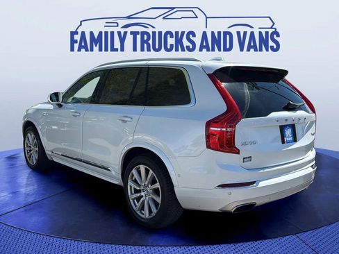 Used 2018 Volvo XC90 T6 Inscription w/ Luxury Package image 3