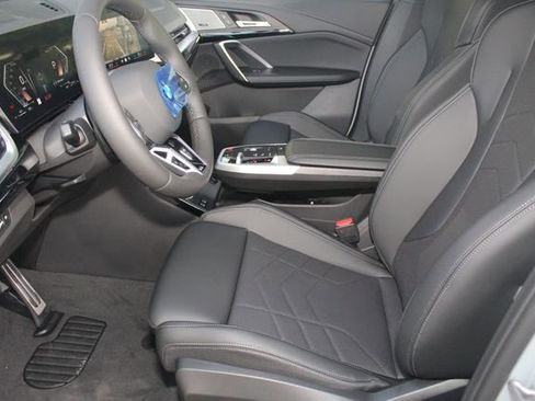 New 2026 BMW X2 xDrive28i w/ Technology Package image 18