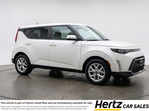 Used 2025 Kia Soul LX w/ LX Technology Package image 1