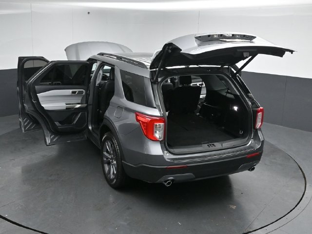 Certified 2023 Ford Explorer XLT w/ Equipment Group 202A AWD/4WD image 58
