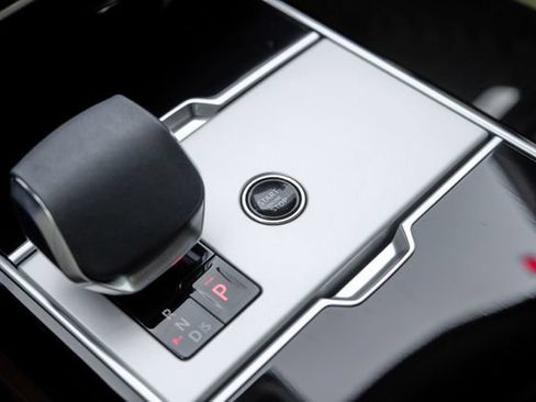 New 2026 Land Rover Range Rover SE AWD/4WD image 30