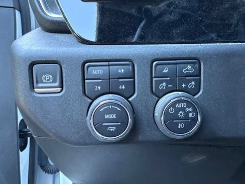 Used 2024 Chevrolet Silverado 2500 LT w/ Z71 Sport Edition AWD/4WD image 7