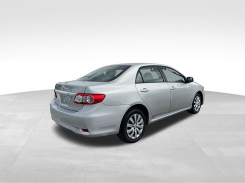 Used 2012 Toyota Corolla LE image 5